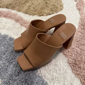Jeffrey Campbell Caviar Platform Slide Sandal in brown size 5.5